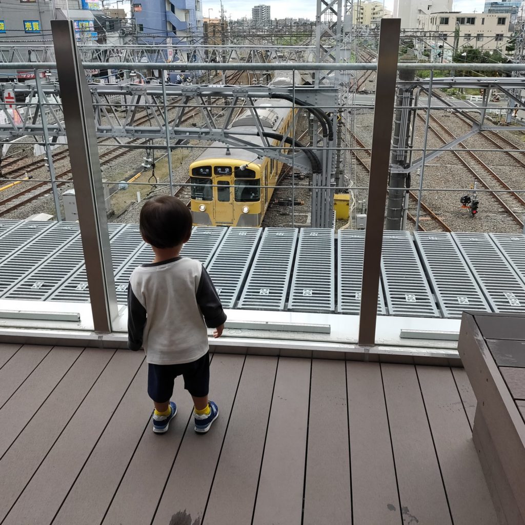 西武線の所沢駅が楽しい鉄道ビュースポットに リニューアル エキナカもオシャレで素敵 あぼーの子育て日記